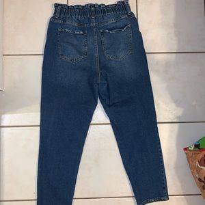 High waisted jeans